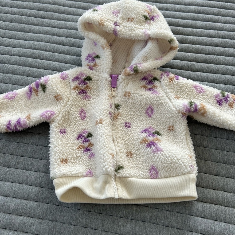 Carter’s 2 piece Aztec Sherpa Outfit Set (Jacket and Onesie) 3 Month - Picture 3 of 10